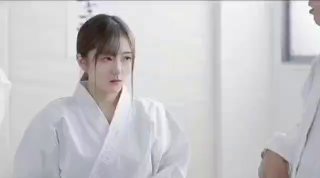 波多野结衣-屋根裏の恋